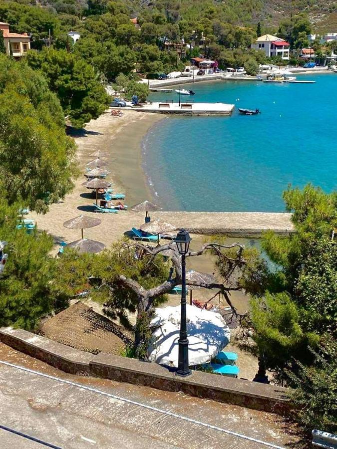 Studios Argyris Poros Town Exterior photo
